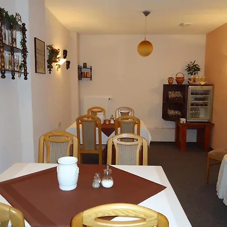 Hotell Garni St. Marien 3*