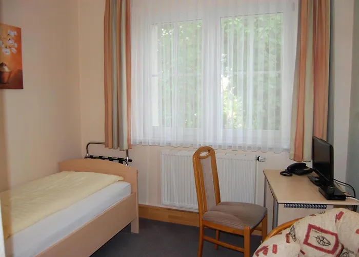 Garni St. Marien Szálloda Naumburg